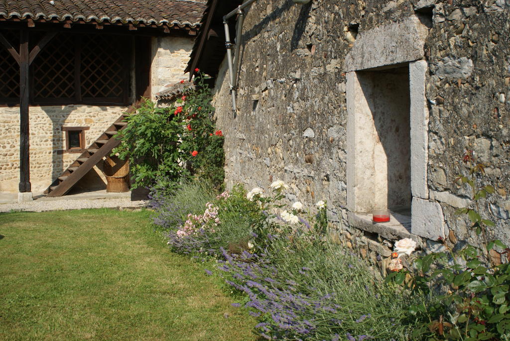 Le Moulin De Champagne Bed and Breakfast Viriat Eksteriør billede